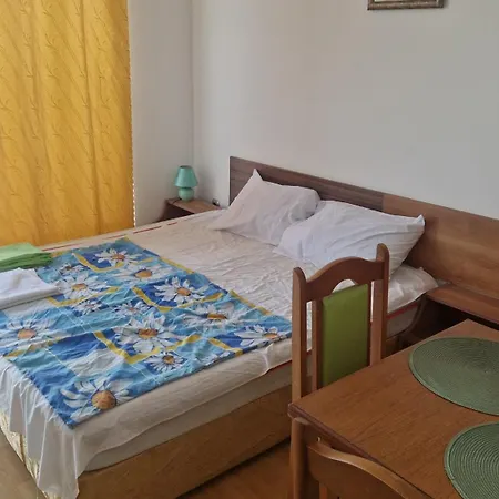One Bedroom Apartament Cernomoreț